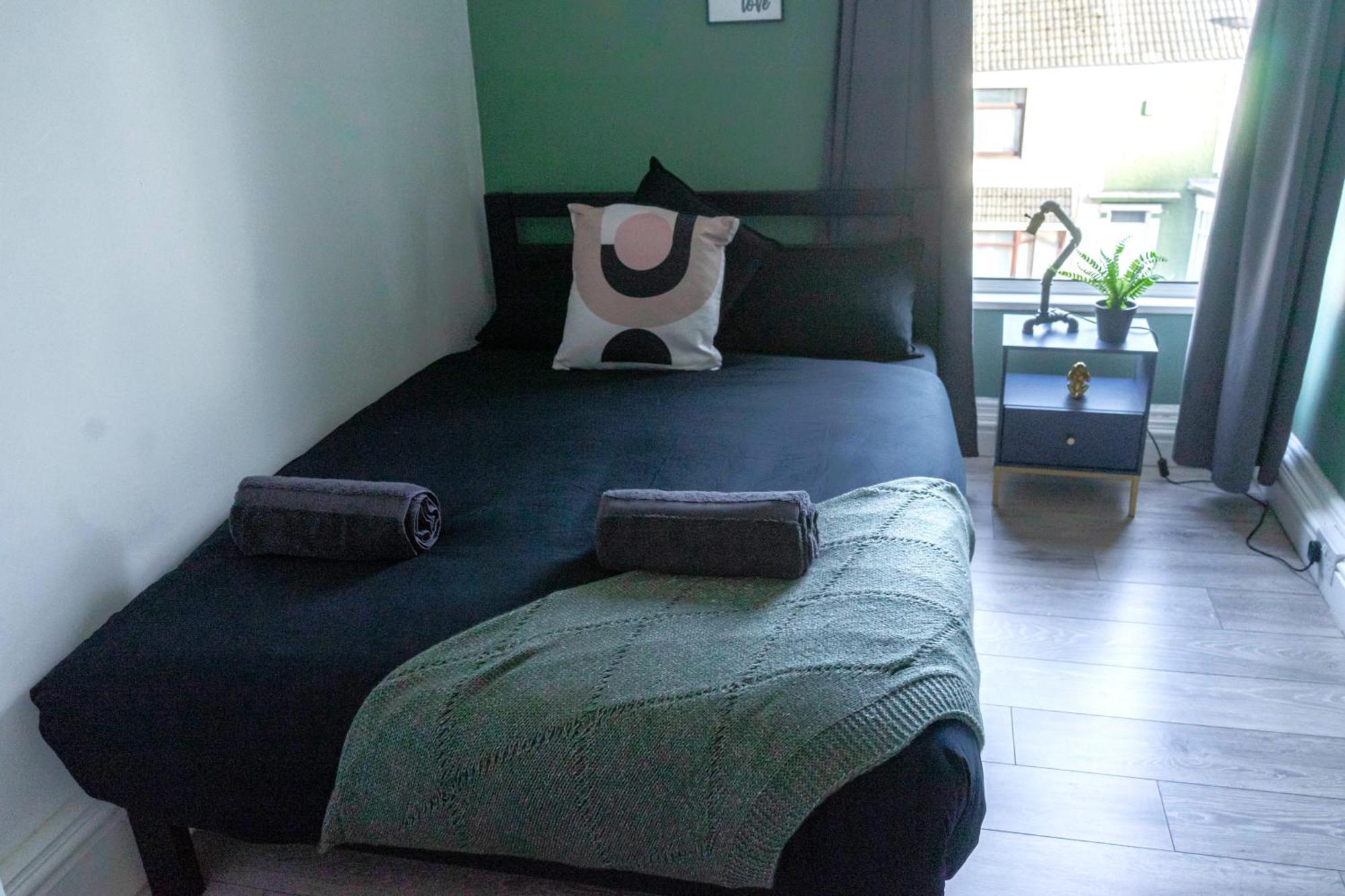 7 Spacious In - Great For Groups Homestay
