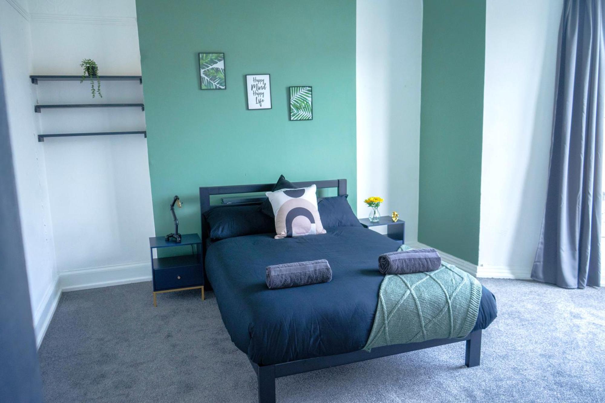 7 Spacious In - Great For Groups Swansea